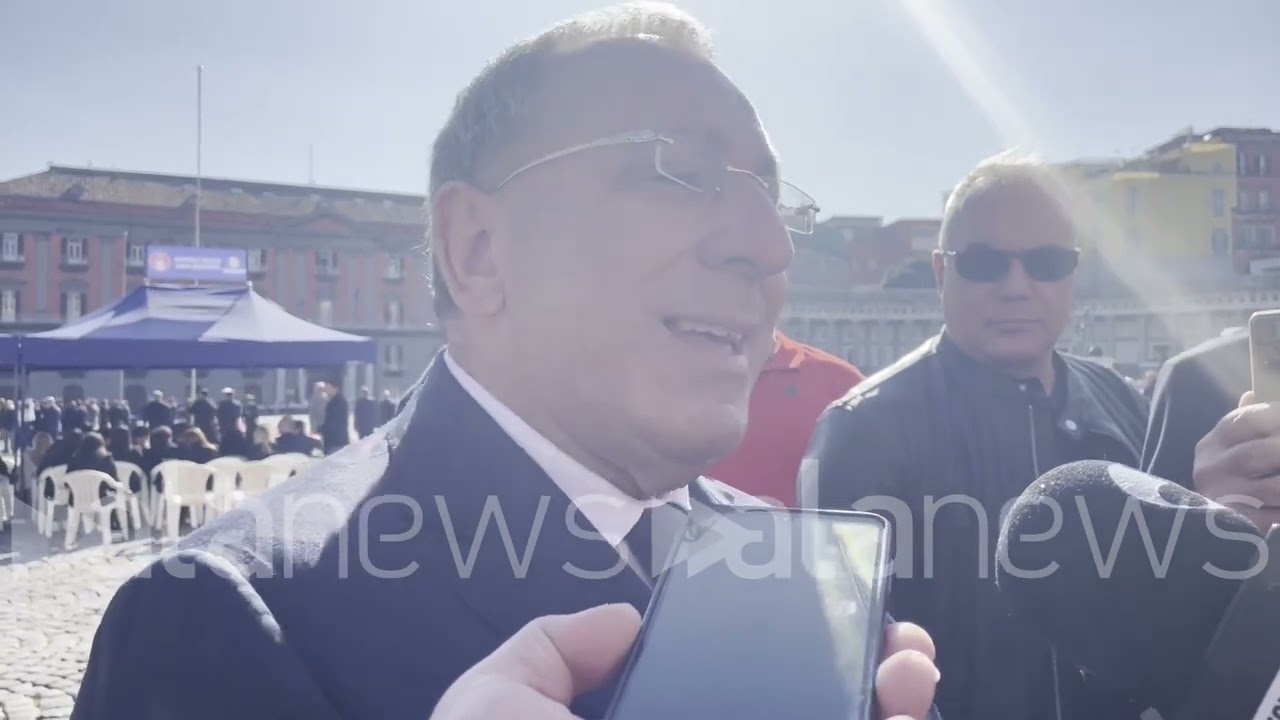 IV novembre, la festa in piazza del Plebiscito a Napoli