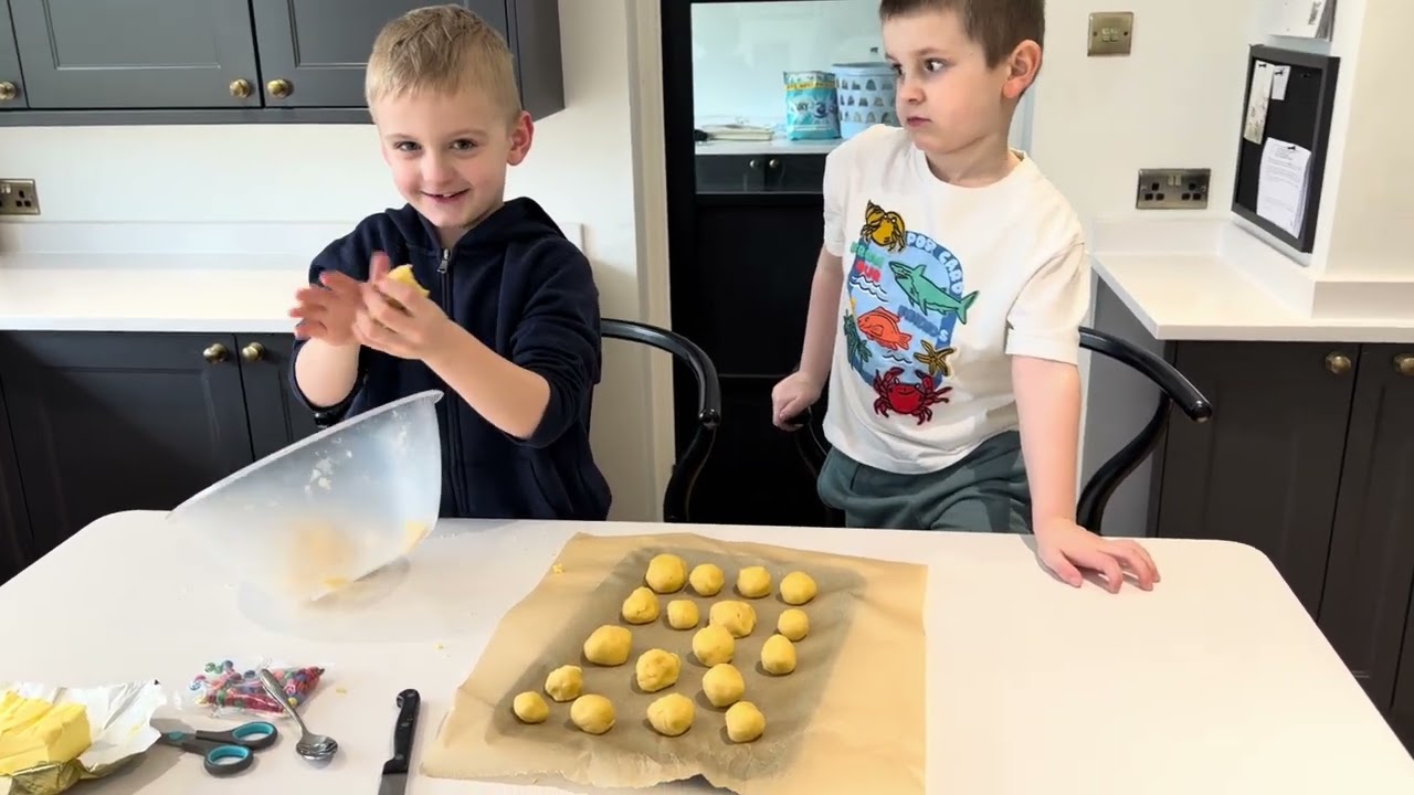Betty Crocker Rainbow Cookies Part One 