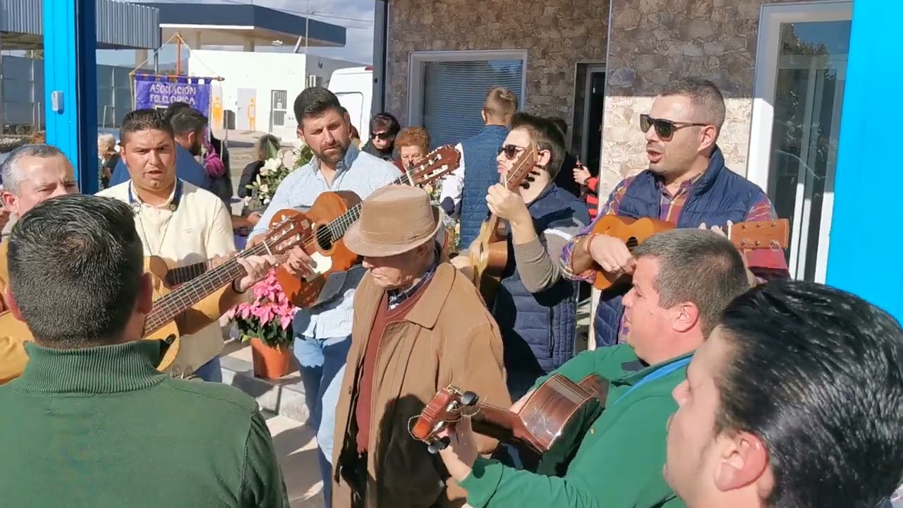 Romería de la Purísima Concepción del Esparragal con su cuadrilla. Canta Felipe Martínez.