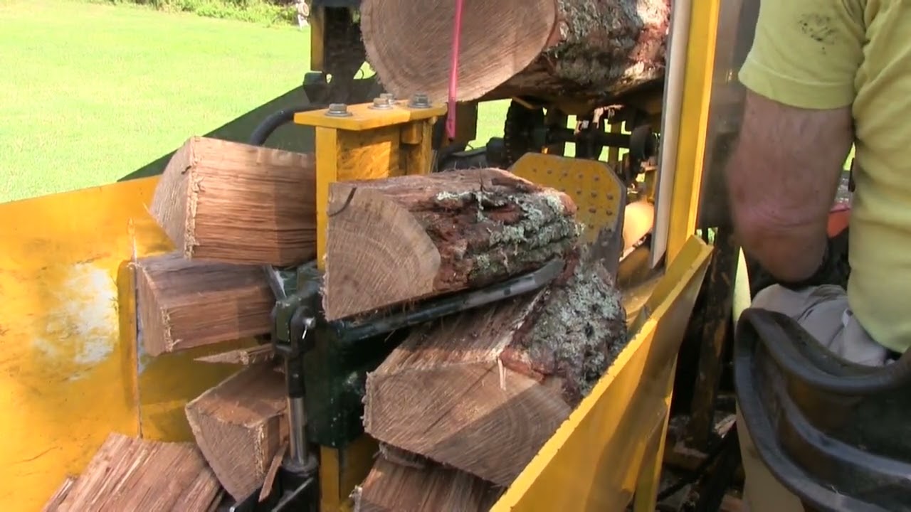 Cord King M18-20 Firewood Processor ripping through wood - #004