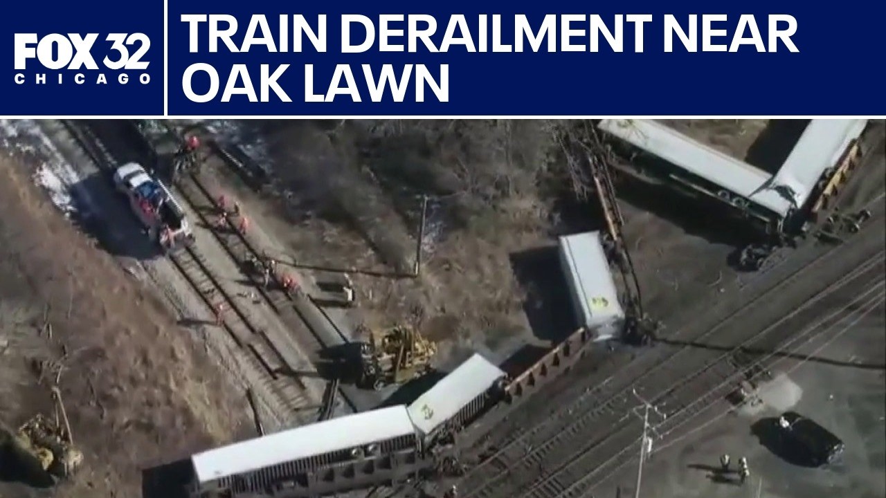 Train derailment near Oak Lawn, Chicago Ridge halts service
