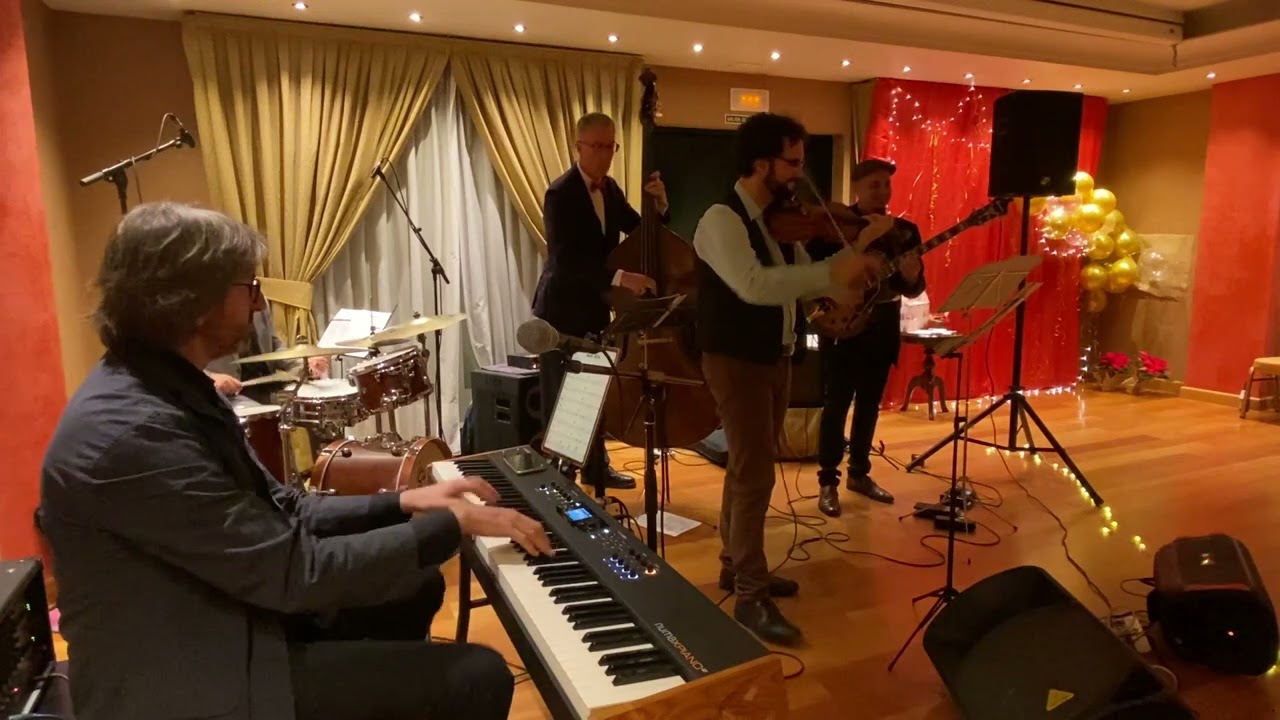 Swing Gitan - Angelo Debarre. Manouche à Swinq.