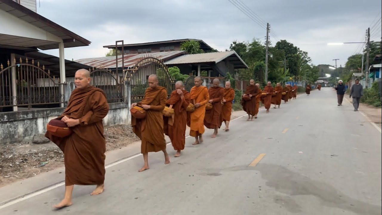 🔴Live สด 05/03/2569 พระอาจารย์เส็ง บิณฑบาตร ที่บ้านหนองแซงสร้อย จ.อุดรธานี