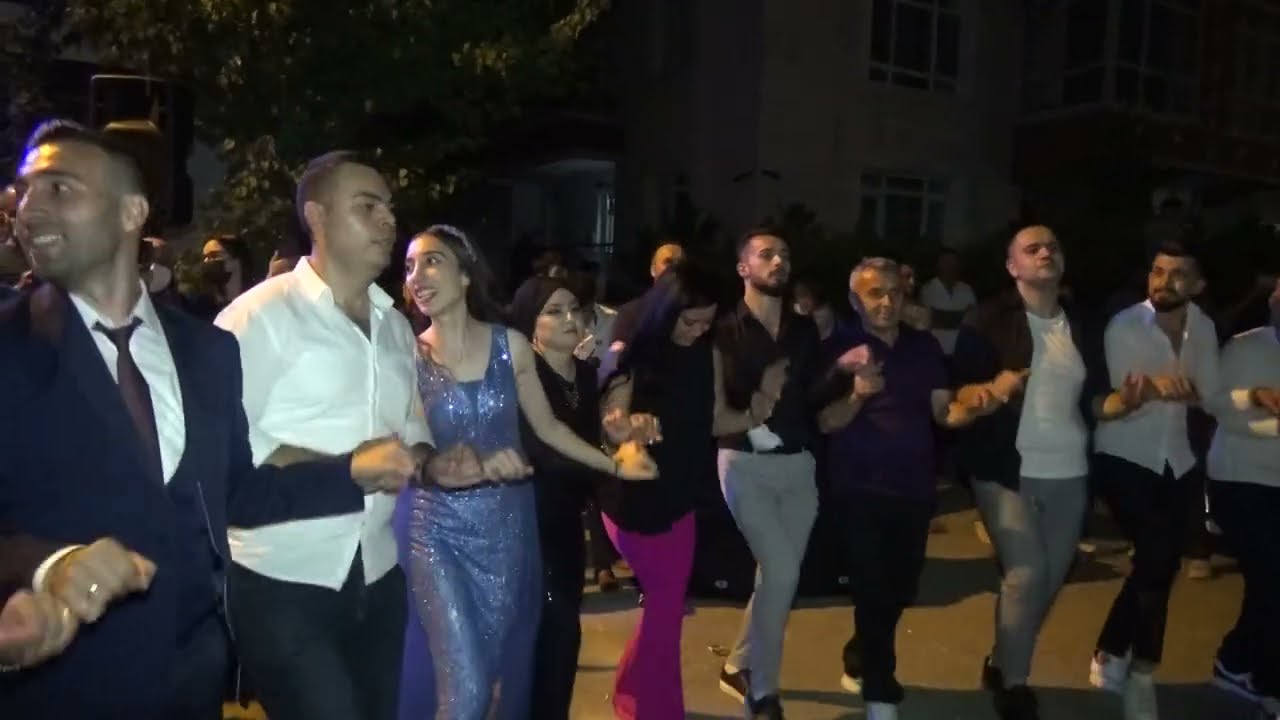 MİTİNG ALANI GİBİ D&Uuml;Ğ&Uuml;N MAŞALLAH