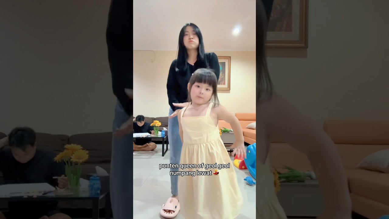 Yuka-chan queen of geol-geol #yukachan #dance #comedy #jedagjedug #velocity