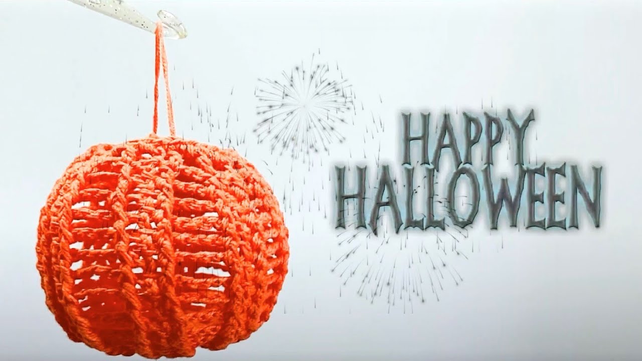 Crochet halloween jack-o-lantern