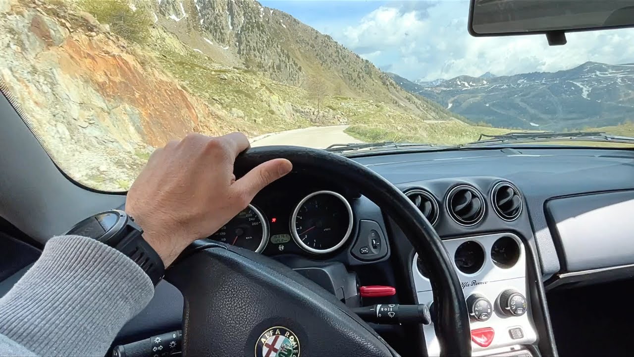 Alfa Romeo GTV 916 2.0 Twin Spark Alpine Drive