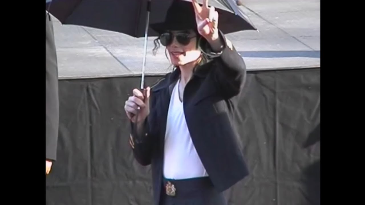 MICHAEL JACKSON - Munich Olympic Stadium Press Conference 02.05.1997