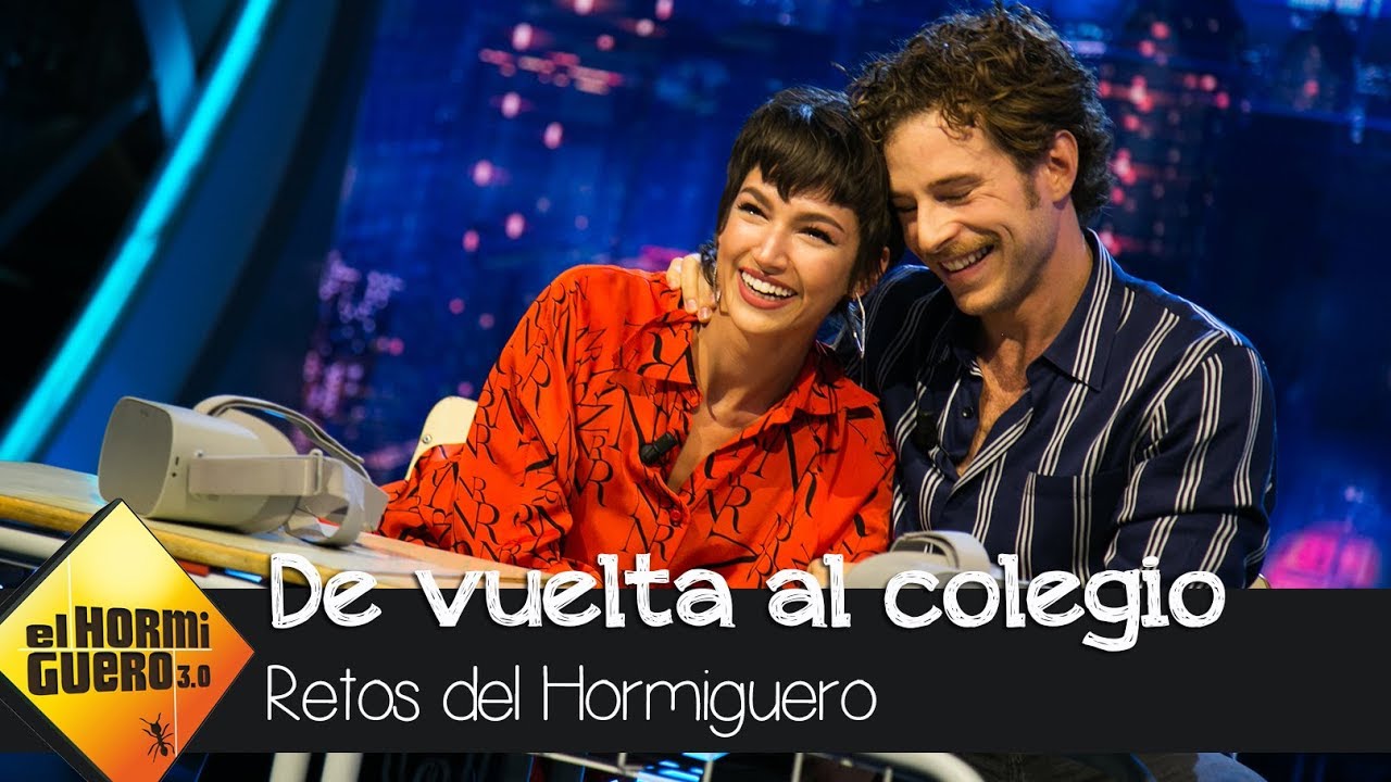 Úrsula Corberó llora y Álvaro Cervantes se emociona al 'volver a su colegio' - El Hormiguero 3.0