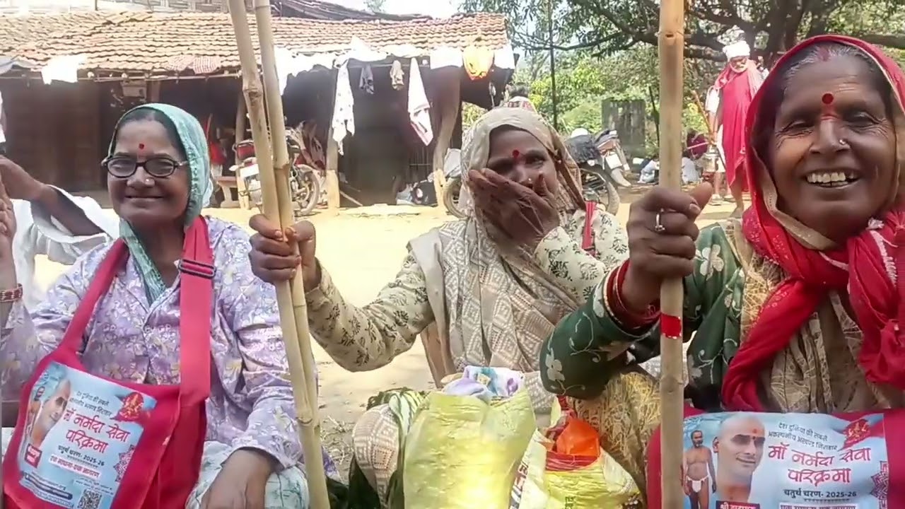 नर्मदा परिक्रमा 231125-कड़जी में दादागुरु का हुआ भव्य स्वागत