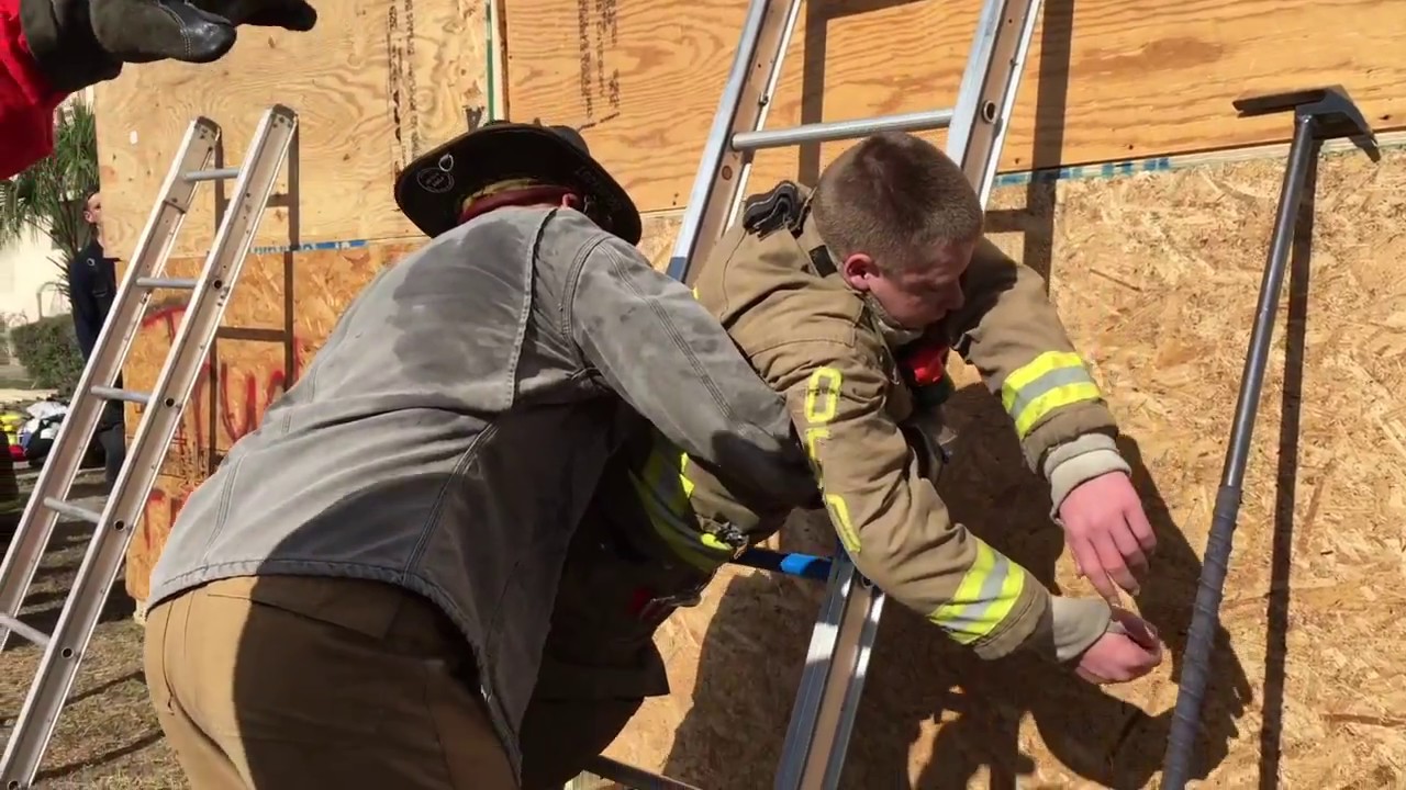 WTGB One Person Window Lift with Ladder Removal