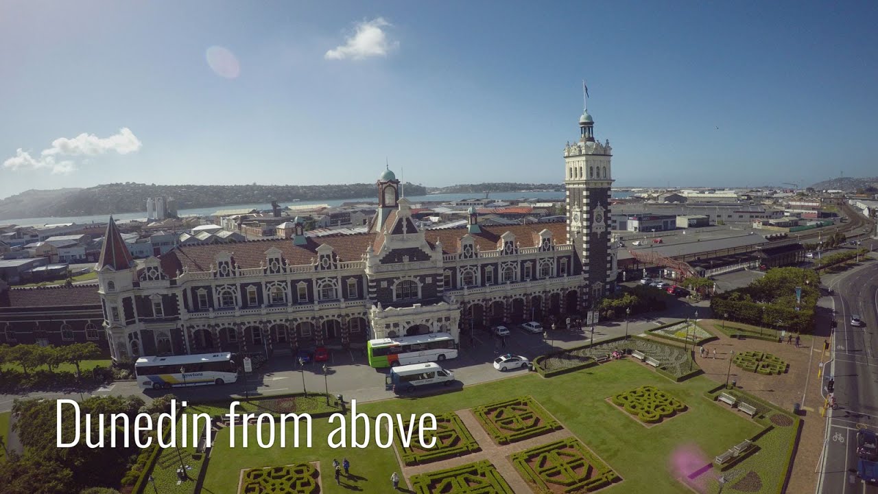 Beautiful Dunedin, New Zealand, from above! In 4K!