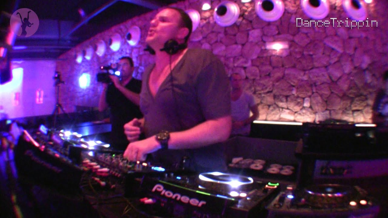 Faithless ft Cass Fox - Music Matters (Mark Knight Remix) [played by Mark Knight]