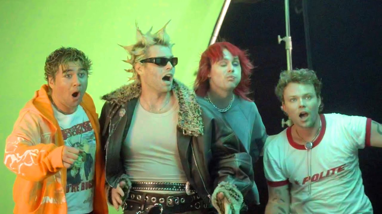 5 Seconds of Summer - NOT OK Music Video (Making Of)