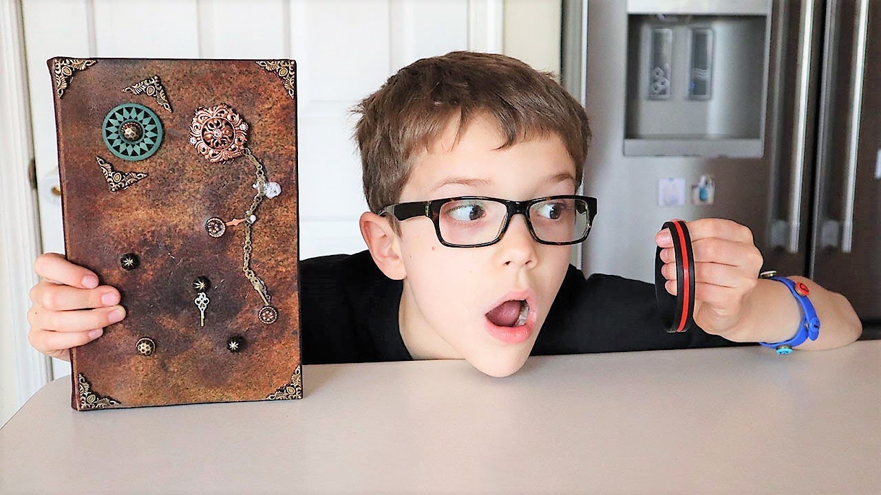New Magic Bracelet Reveals a New Magical Toy Ring Magic Spell (Spell Book of St Augustus)