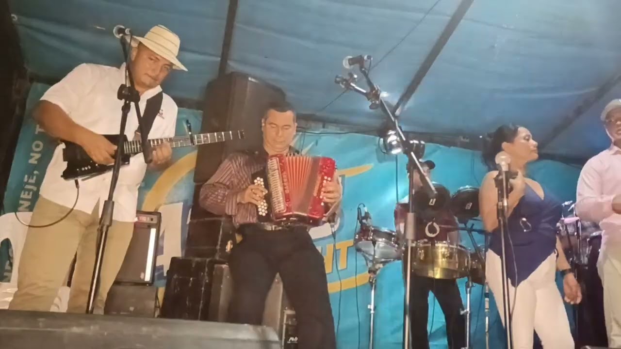 MANUEL GONZÁLEZ / CRUCE DE CERRO NEGRO / FIESTA DE JUAN MOJICA Y DEYBIS MADRID 