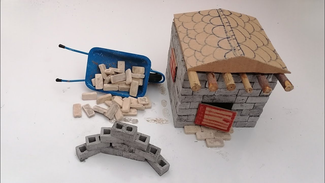 Building a house with lightweight, earthquake-resistant concrete blocks