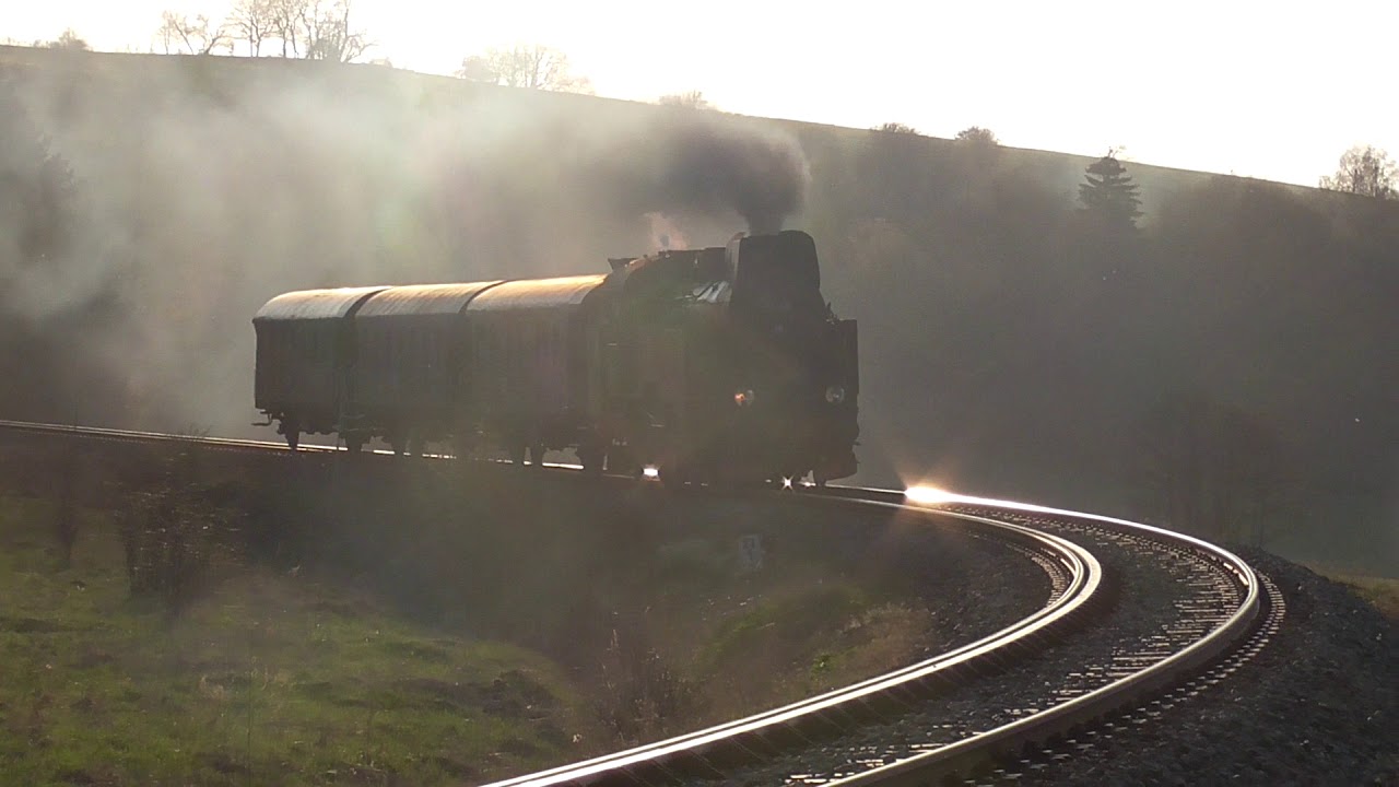 Jaworzyńska tekatka wjeżdża do Dusznik Zdroju