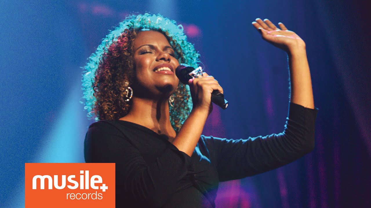 Adhemar de Campos e Nivea Soares - Grande é o Senhor (Great is the Lord) - Acústico Ao Vivo