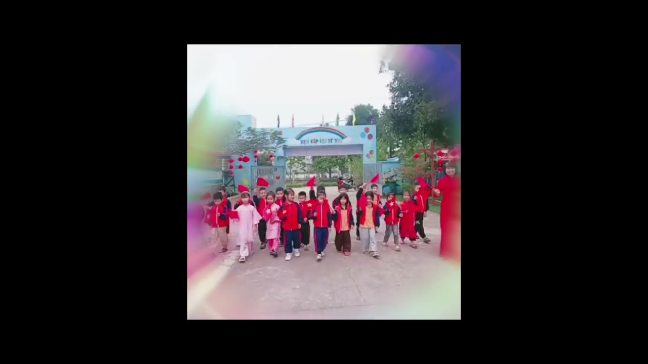 Hưởng ứng tuần lễ áo dài của cô và trò lớp 5-6 tuổi A3