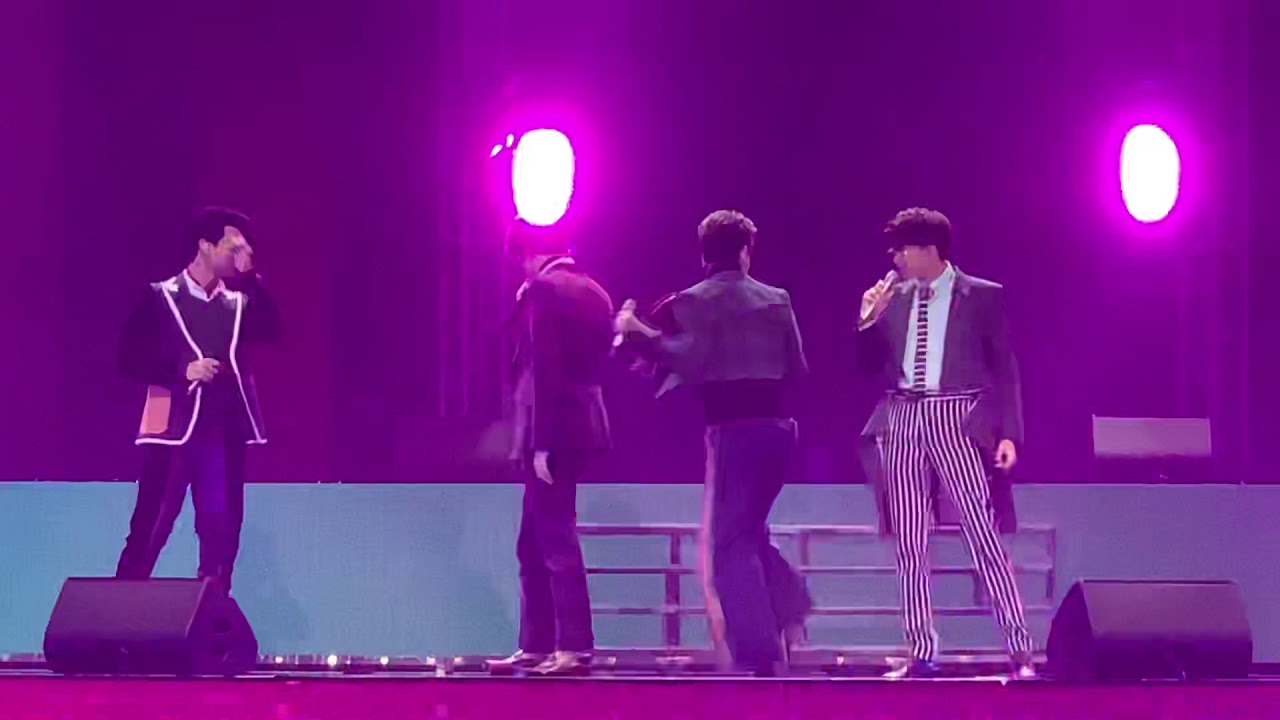 ผ้าเช็ดหน้า - กัน อ๊อฟ นนท์ ฟิล์ม @ My Boyfriends Concert