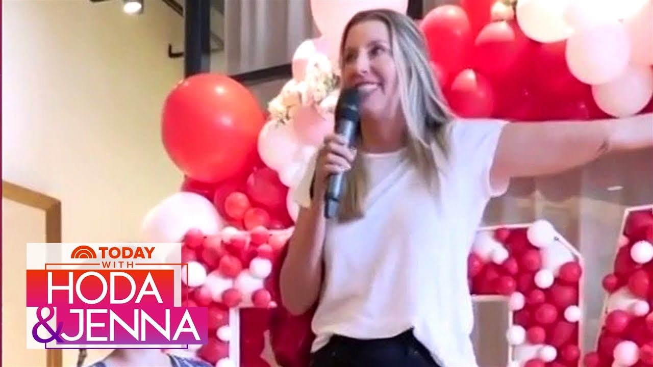 Spanx Founder Sara Blakely Gifts Employees Trip To Anywhere In The World