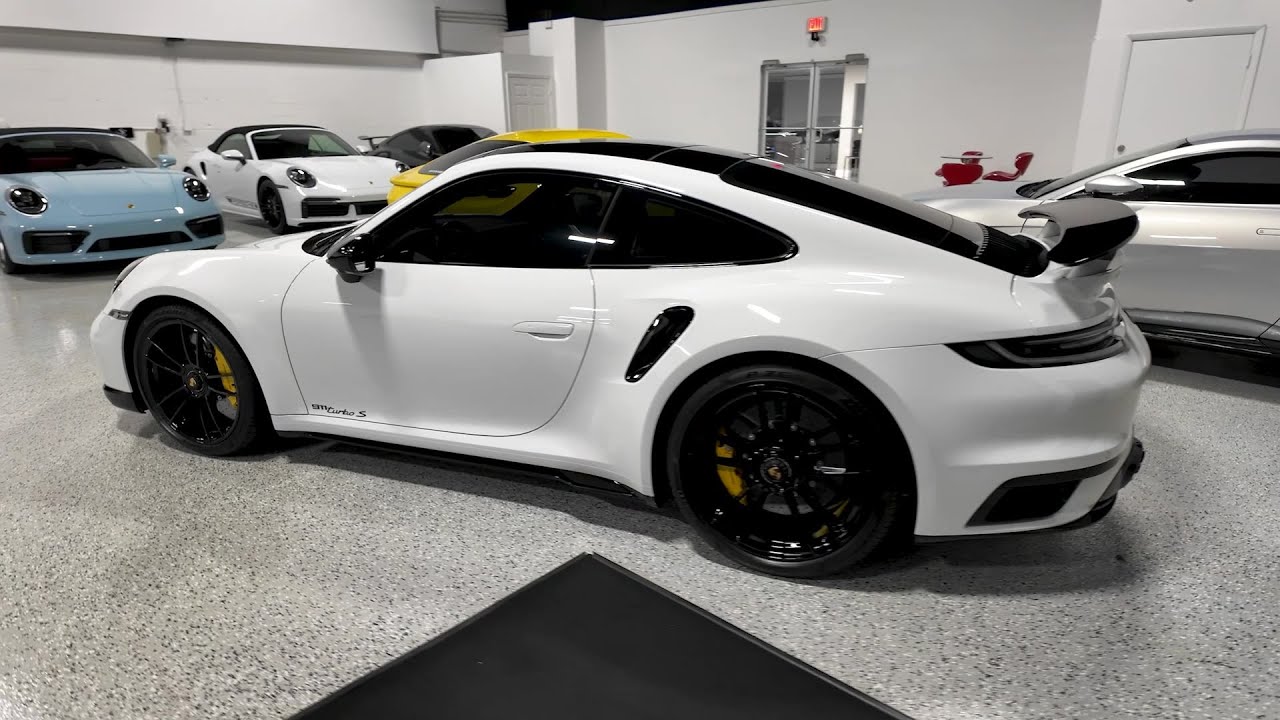 Why This 911 Turbo S Blacked-Out Build Is So Popular