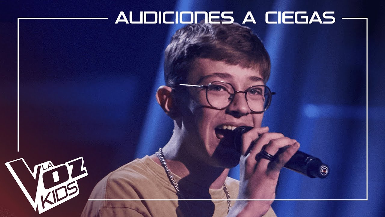 Matías Mosna canta 