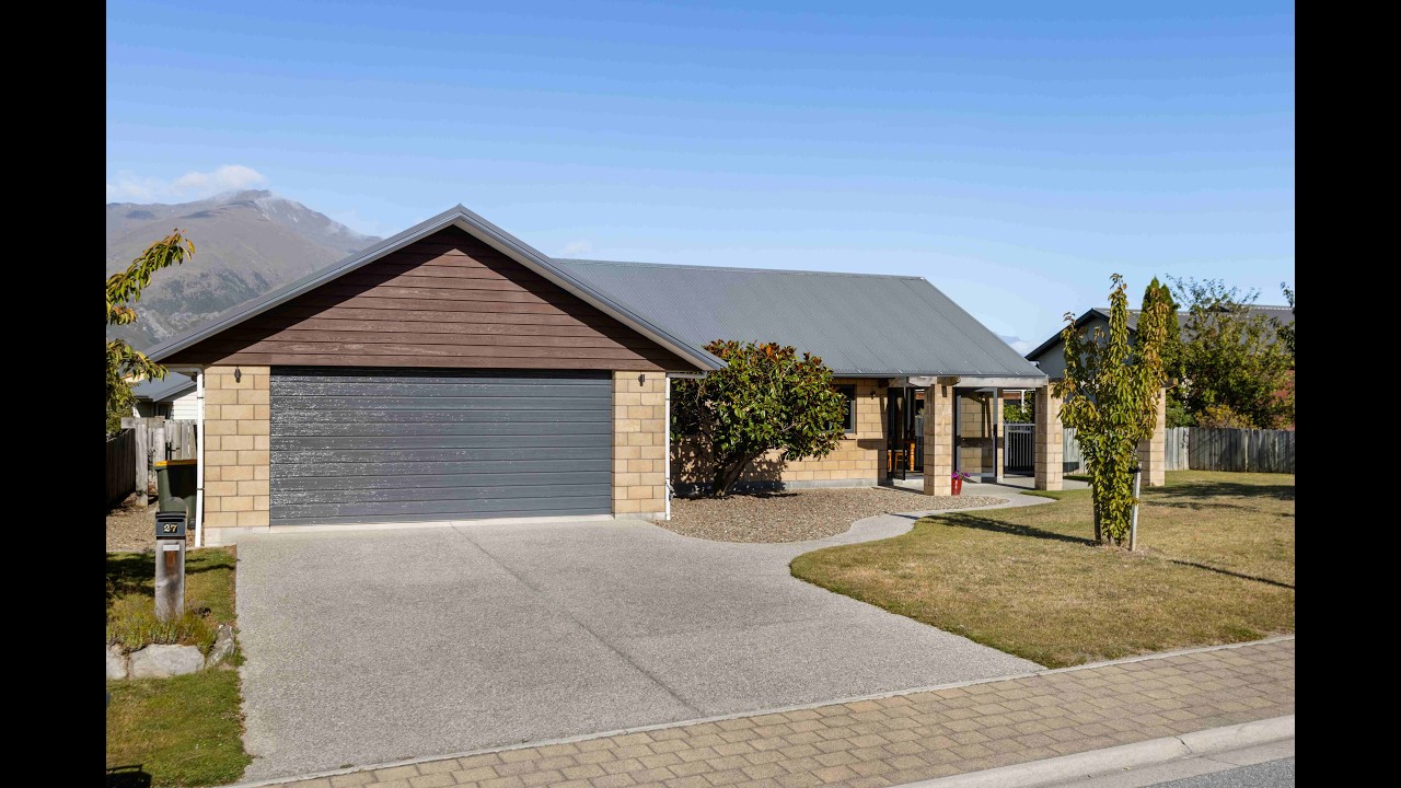 27 Farrant Drive, Wanaka