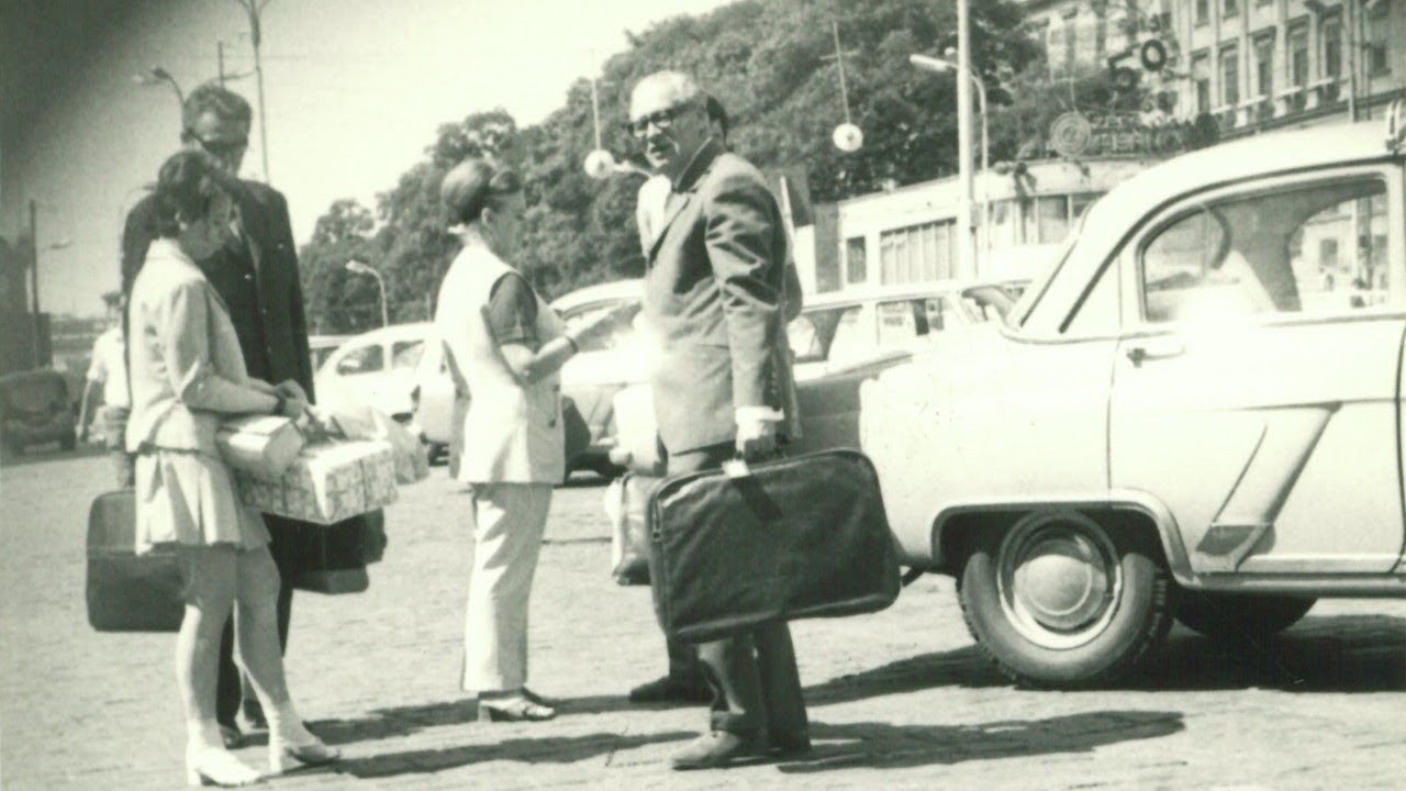 Badatel&eacute; živě: Tajn&aacute; v&aacute;lka psychotroniků, telepatů, bol&scaron;eviků a čarodějů