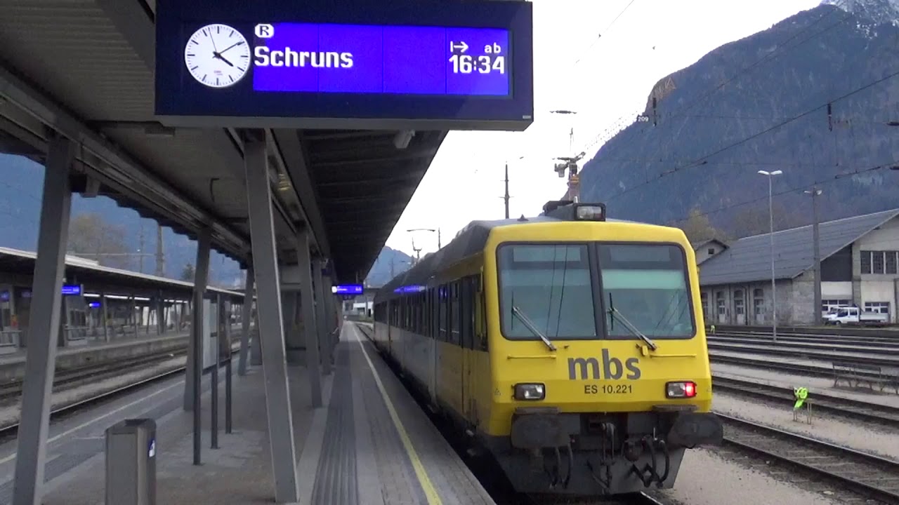 ÖBB: Bahnhof Bludenz Teil2: Kontrolleure mit spitzen Schnäbeln haben alles im Blick!!!