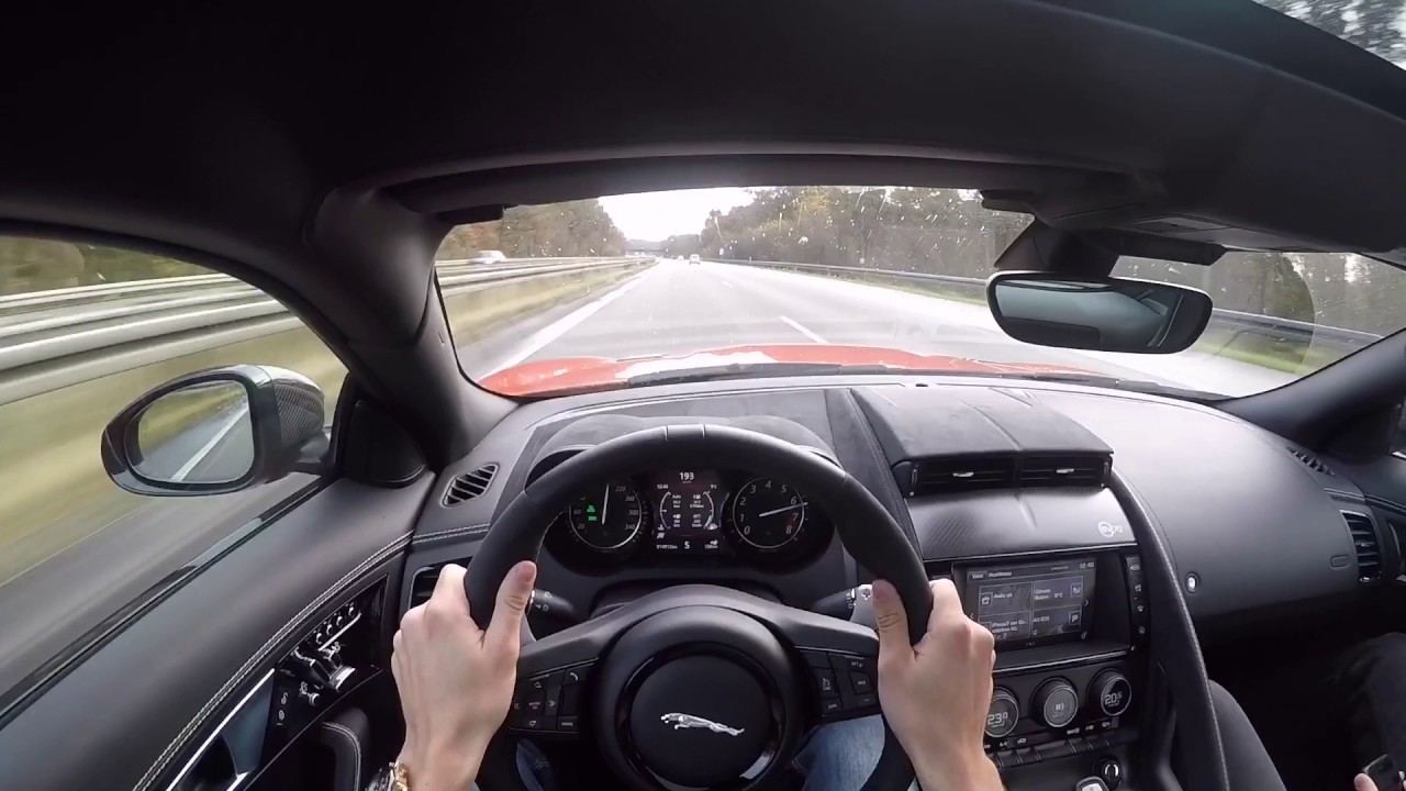 Jaguar F-TYPE SVR AUTOBAHN highspeed 300+ km/u GREAT SOUND 575 bhp!