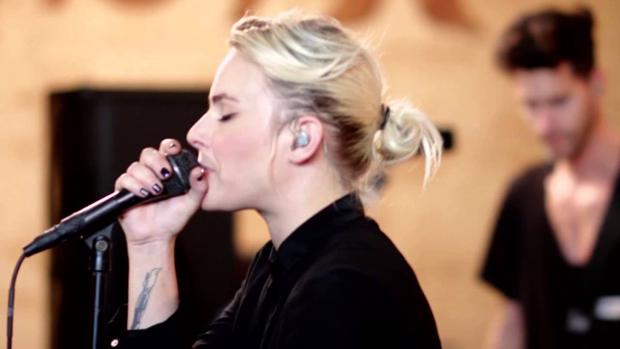 THE SOUNDS IN THE HURLEY STUDIOS