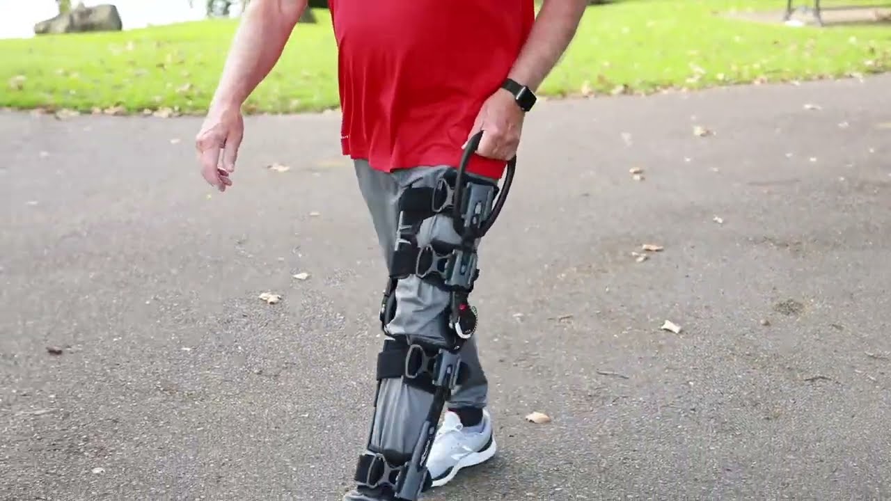 Walking in your knee brace with OrthoLift