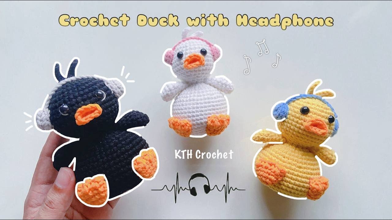 Crochet duck with Headphone