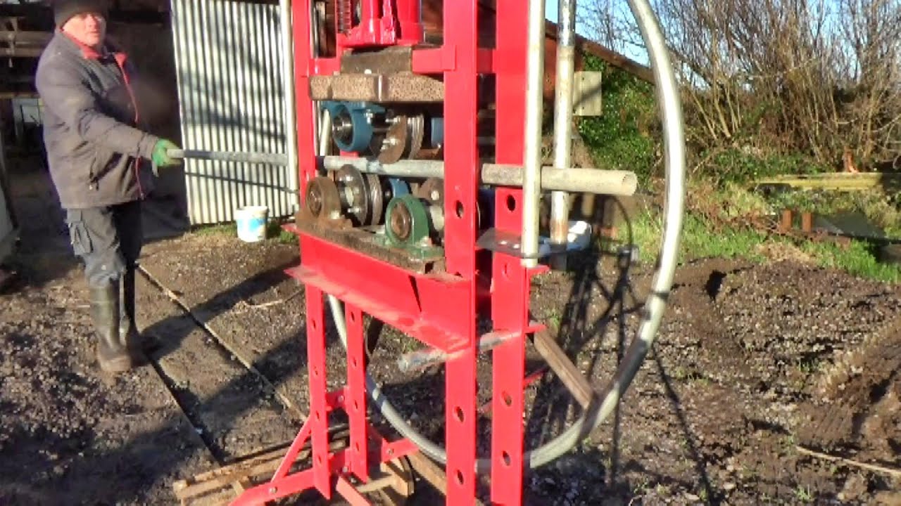 Big Problems With The Home-Made Pipe Roller! (And interesting things I learnt trying to fix them.)
