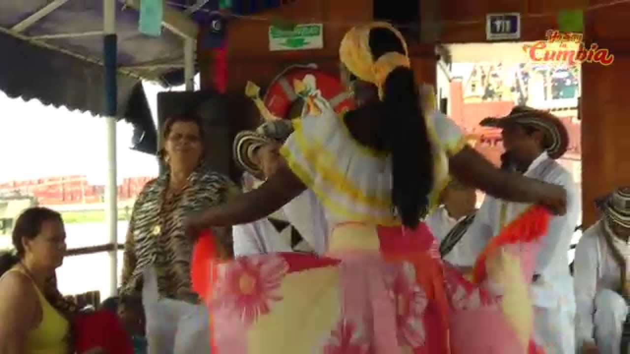 En Barranquilla se Baila Cumbia Bien Sabrosa! Carnaval de Barranquilla