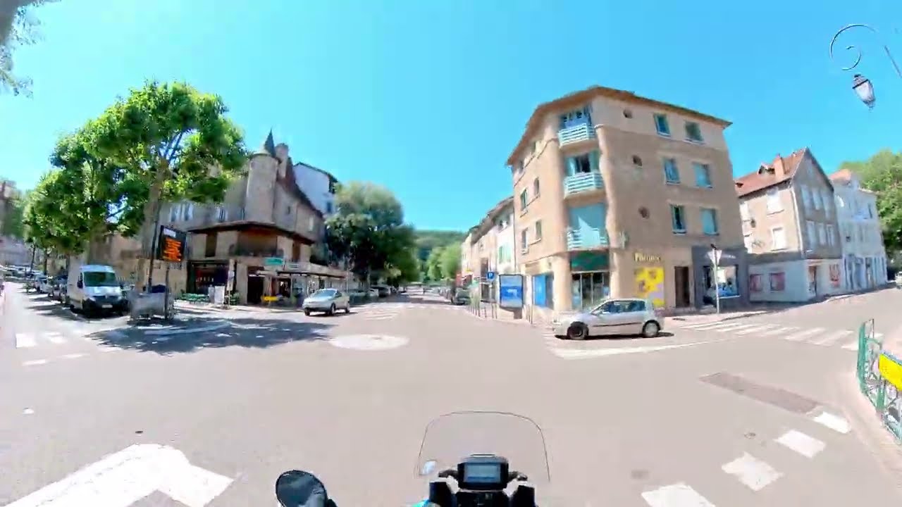 Figeac sightseeing in Southwest France on CRF1000 Africa Twin 4K