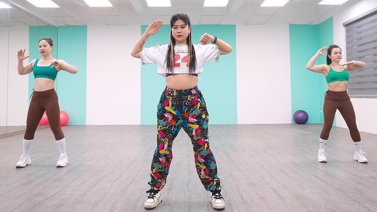 25 Minute Dance Workout At Home | Exercise To Lose Weight FAST | Eva Fitness