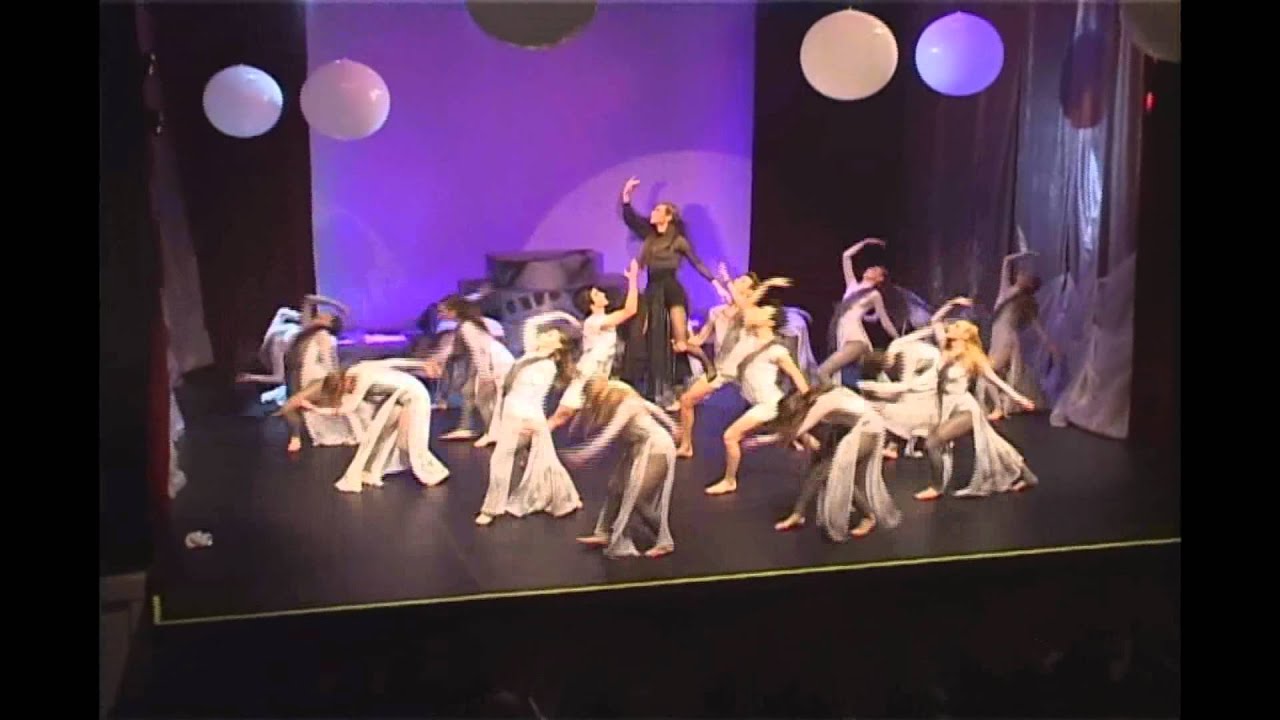 Alternatywny Teatr Tańca LUZ - Lacrimosa