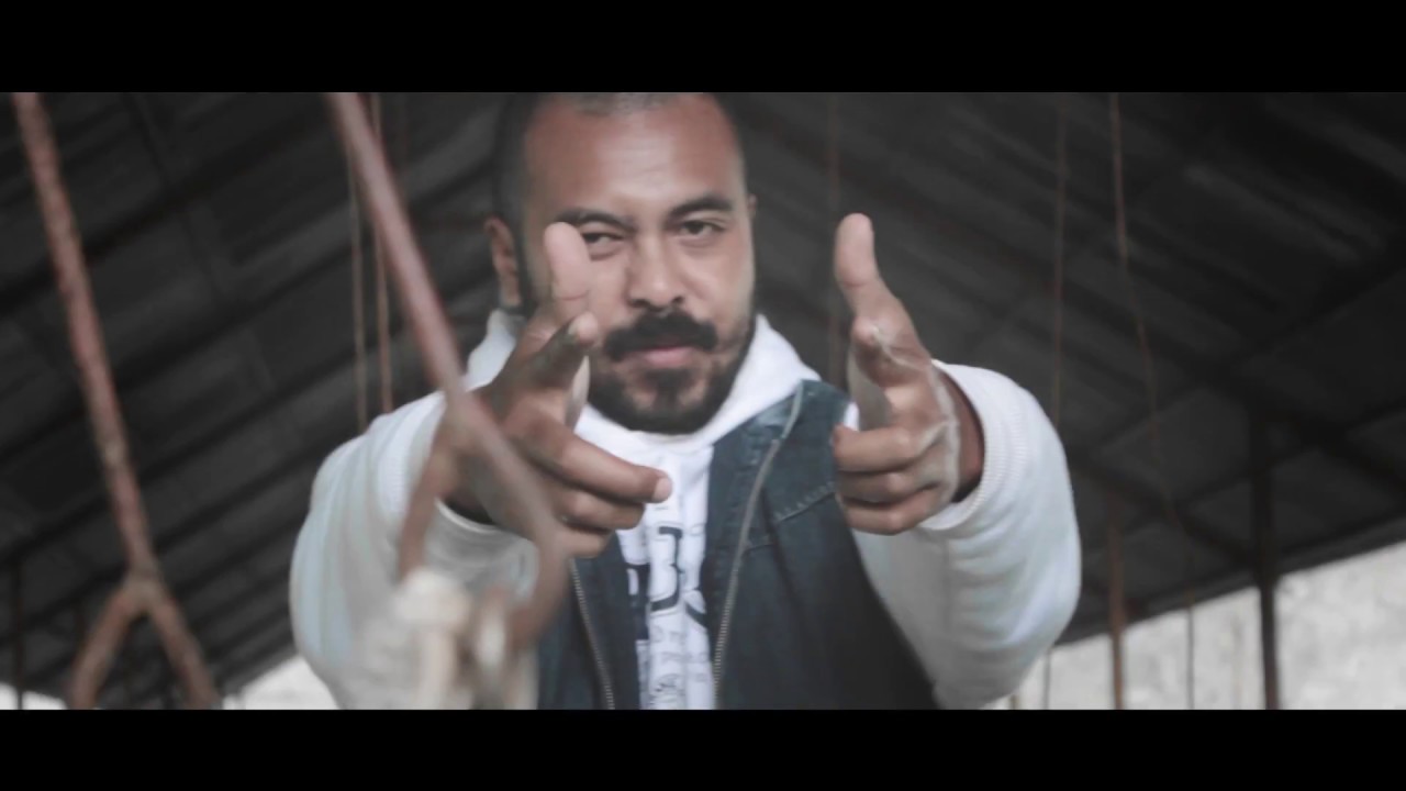 Zlo - Microphonic Usang (Official Video)