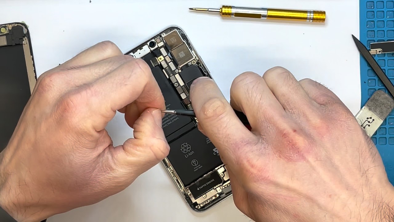 Sostituzione batteria iPhone X