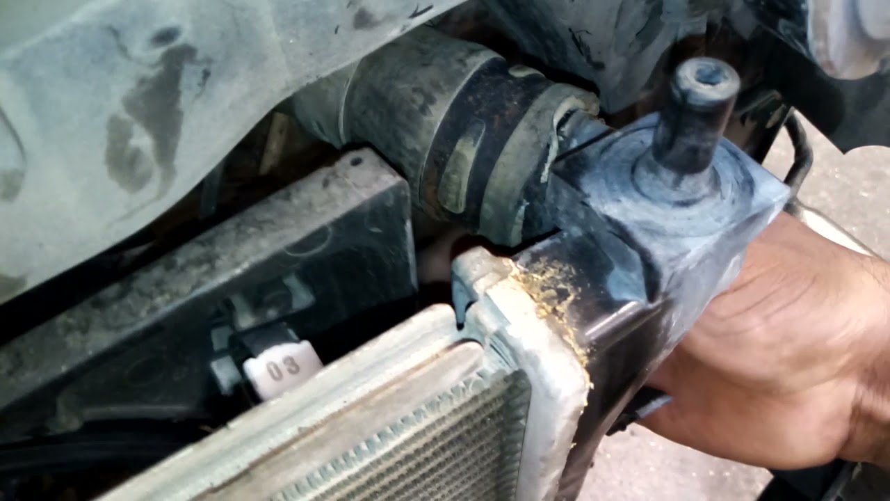 cómo cambiar el radiador de Hyundai...Grand i10