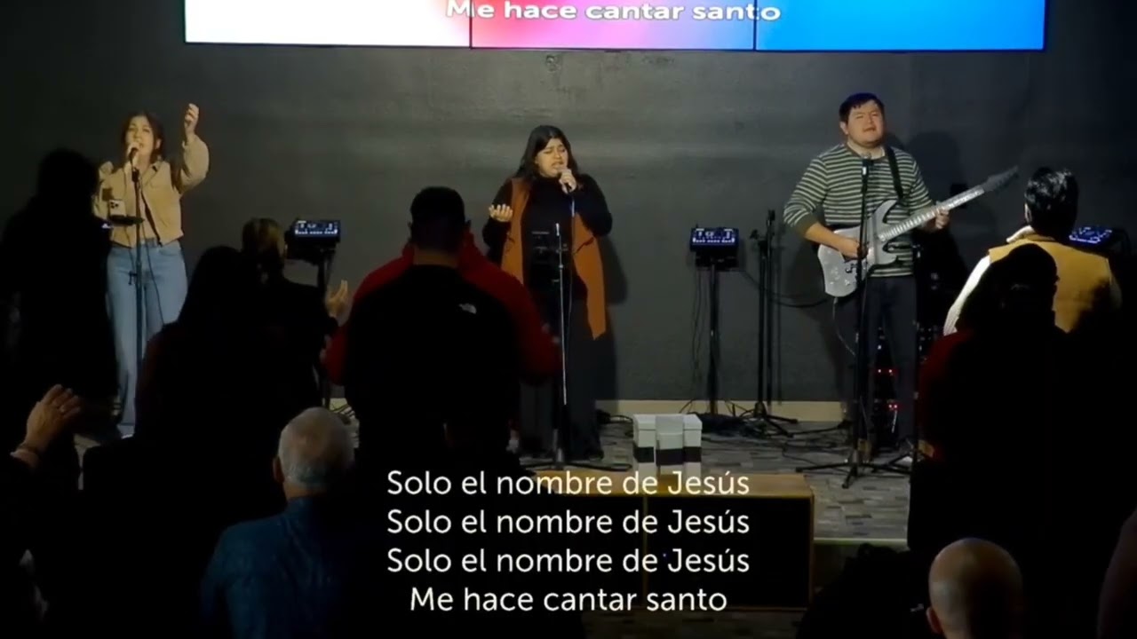 En El Nombre De Jesus - CLUE MUSIC - JESUS BE THE NAME (SPANISH) 