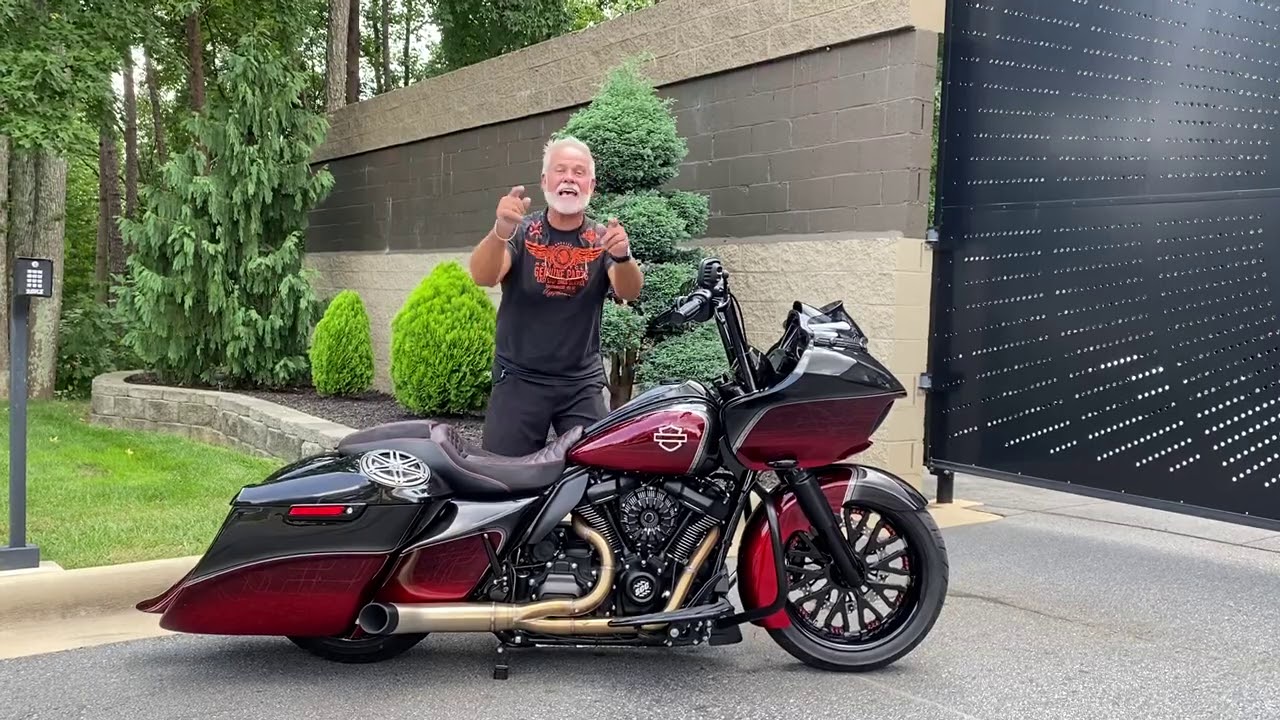 HARLEY RIDERS LOOK AT WHATS THE HOTTEST BIKE OUT RIGHT NOW !!!