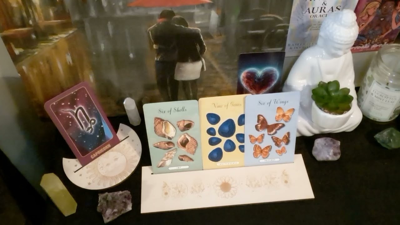 Capricorn ♑️ LOVE TAROT READING ❤️ PAST PERSON RETURNS?