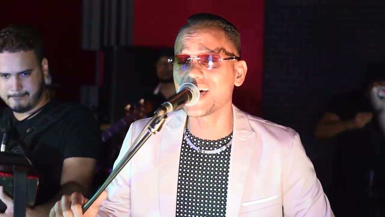 MUROS Y BARRERAS | EN VIVO-DANIEL ARIAS MAMBO TRUENO tipicoenvivo #merenguetipico