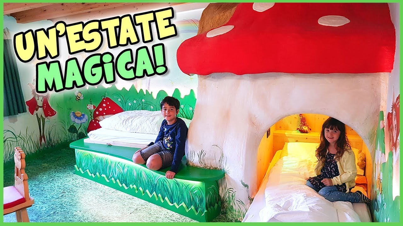 La nostra estate all'Hotel La Grotta (ABBIAMO DORMITO IN UN FUNGO)