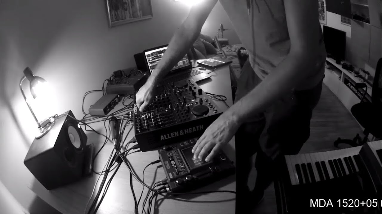Thom Yorke // tomorrow's modern boxes dj set by SDK Sound