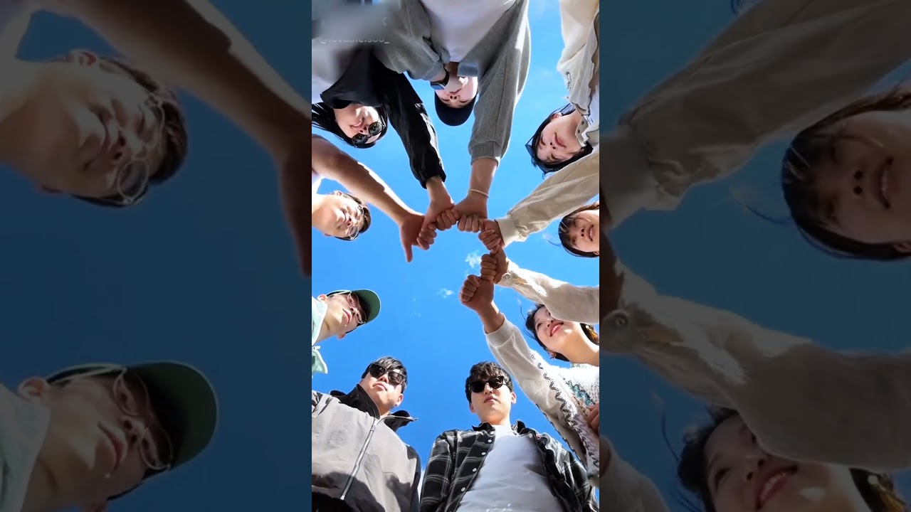 Best Group Photo Poses with Friends | Must-Try Pose Ideas! #yt #shorts #viralvideos #PhotoPoses